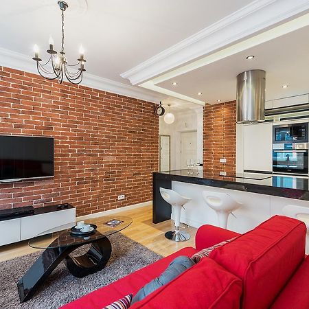 P&O Serviced Apartments Swietojanska Warsaw Luaran gambar