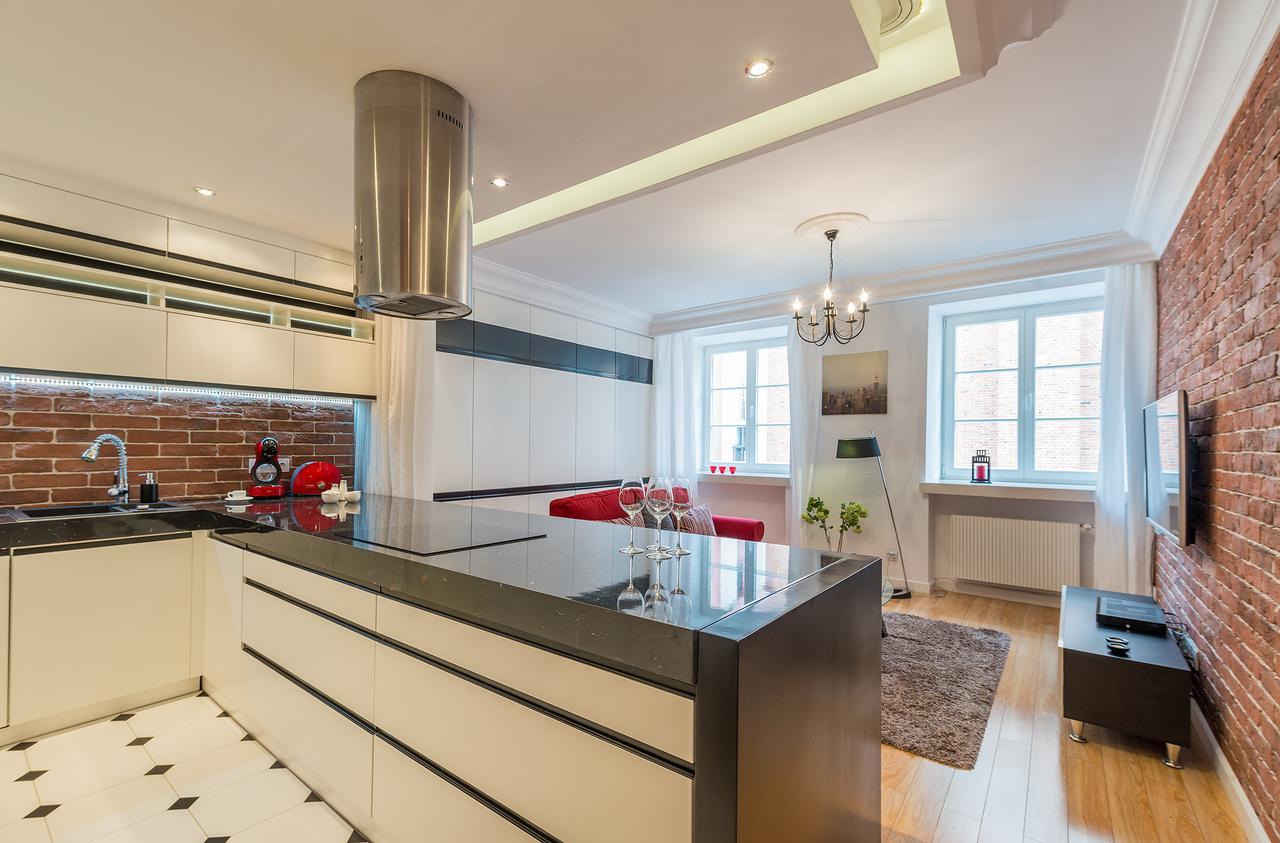 P&O Serviced Apartments Swietojanska Warsaw Luaran gambar
