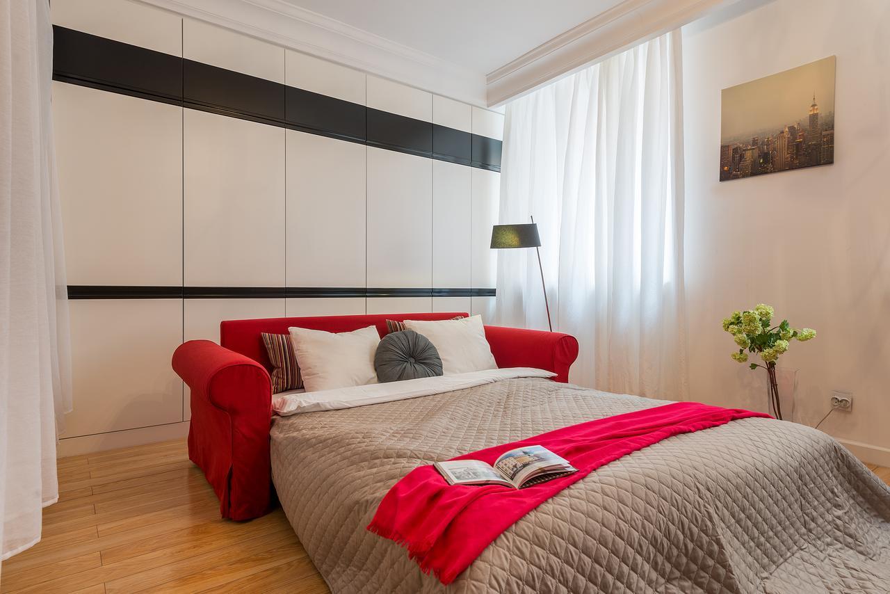 P&O Serviced Apartments Swietojanska Warsaw Luaran gambar